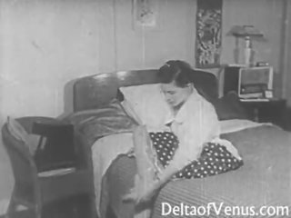 Staromodno xxx film 1950s - popotnik jebemti - peeping tom
