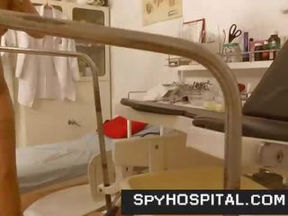 Great aýaklar high kabluklar ýaşlar went to gynecologist hidden kamera mov