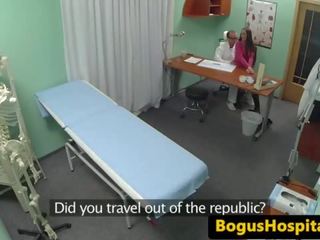 Amatorskie szpital ciastko cockriding jej medyczne człowiek